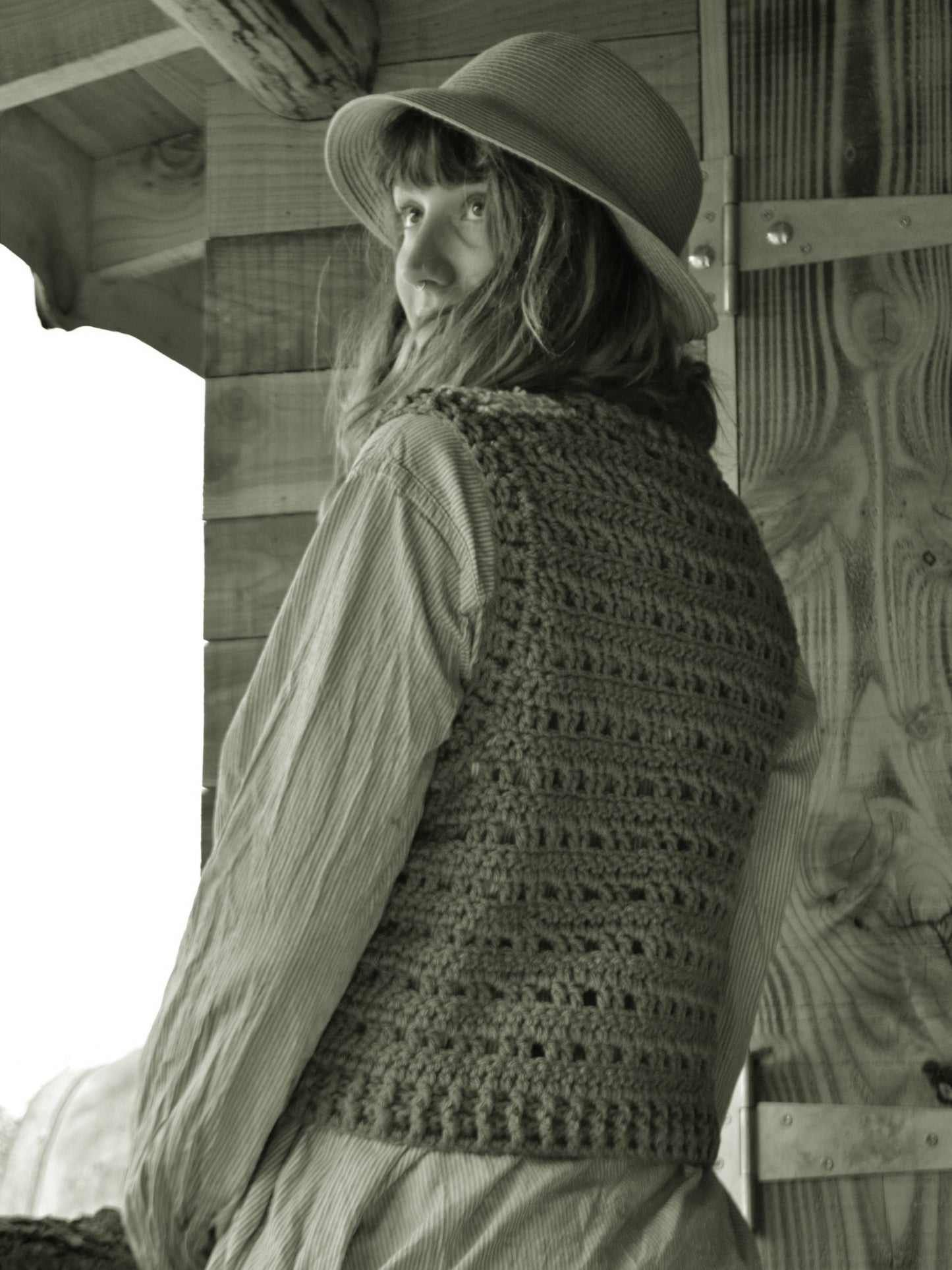 Dulcie Vest – Hand-Crochet Wool | Relaxed Fit, Woodland Style - No.5051
