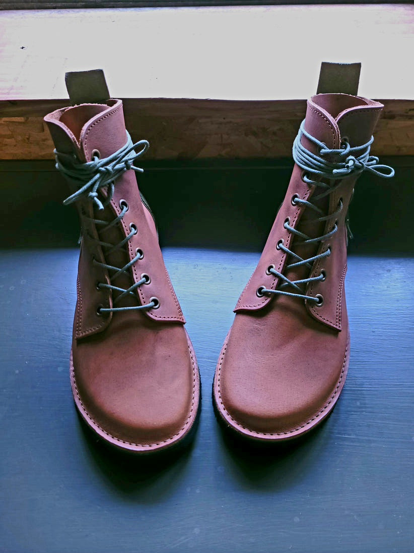 Cobweb Boots - Various