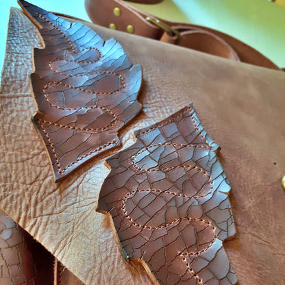 RUMMAGE Bag. Olive grained.