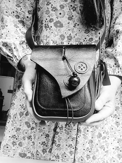 Owlsfoot – Crossbody Bag - No.5080