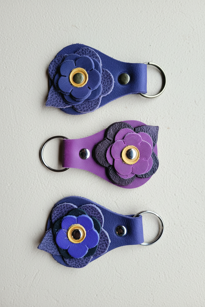 Ragglebloom | Handmade Cottage Fob
