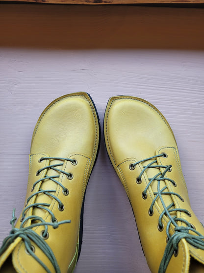 Cobweb Boots - Various Colours
