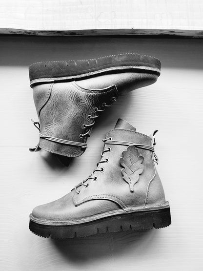 Cobweb Boots - Various Colours