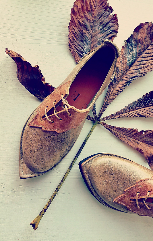 Pyramus Shoes - Various